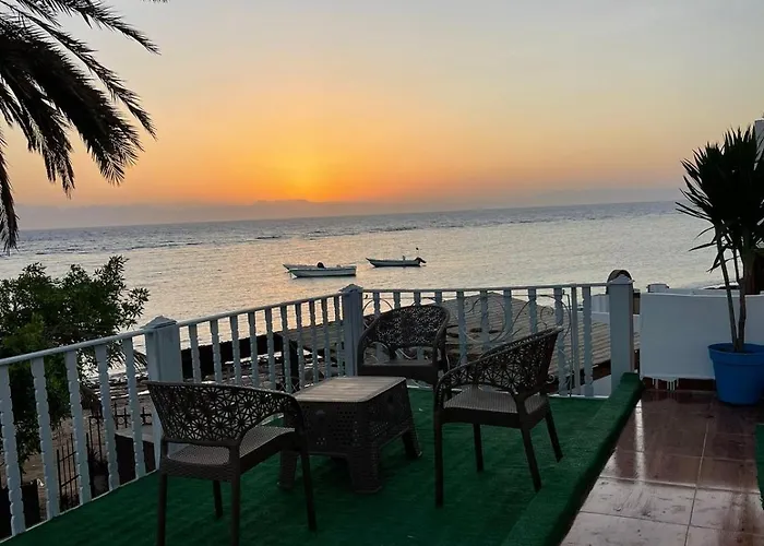 الشمس والبحر
